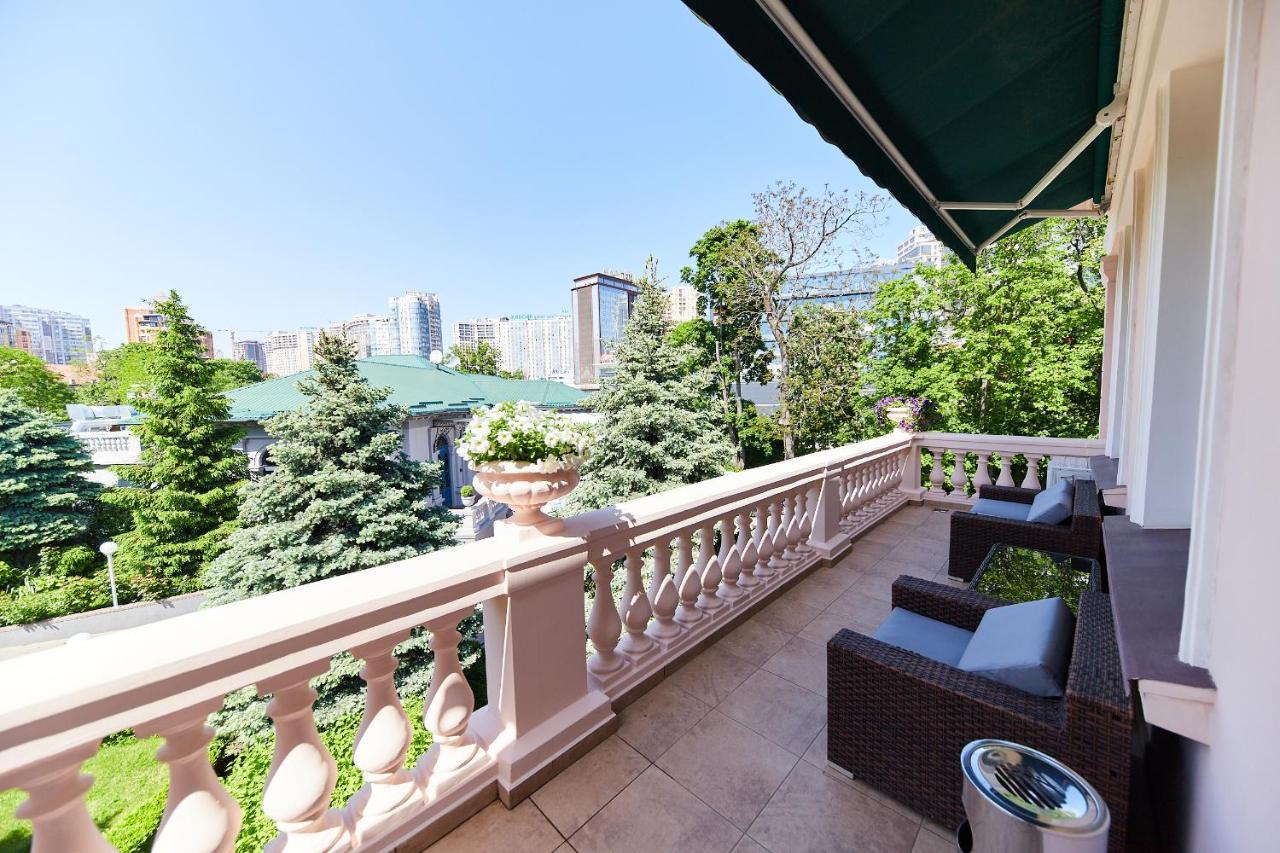 Arcadia Plaza Hotel Odessa Buitenkant foto