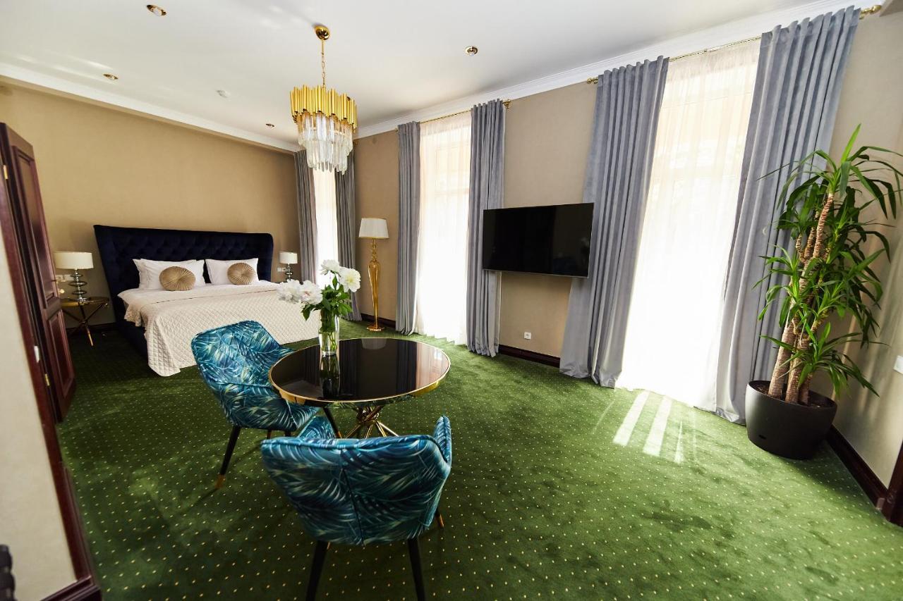 Arcadia Plaza Hotel Odessa Buitenkant foto