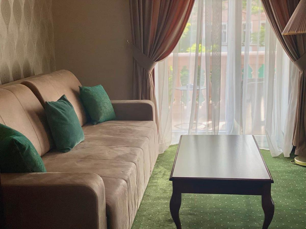 Arcadia Plaza Hotel Odessa Buitenkant foto