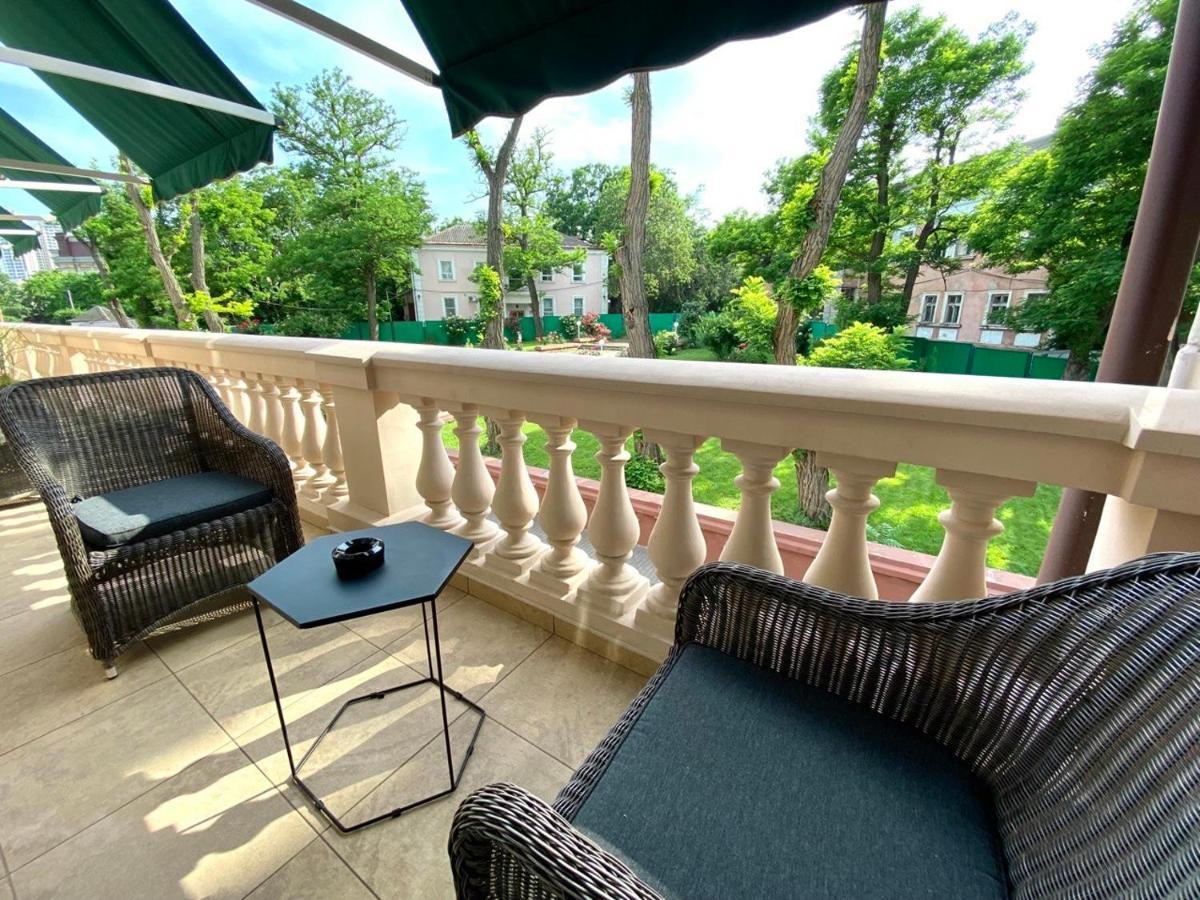 Arcadia Plaza Hotel Odessa Buitenkant foto