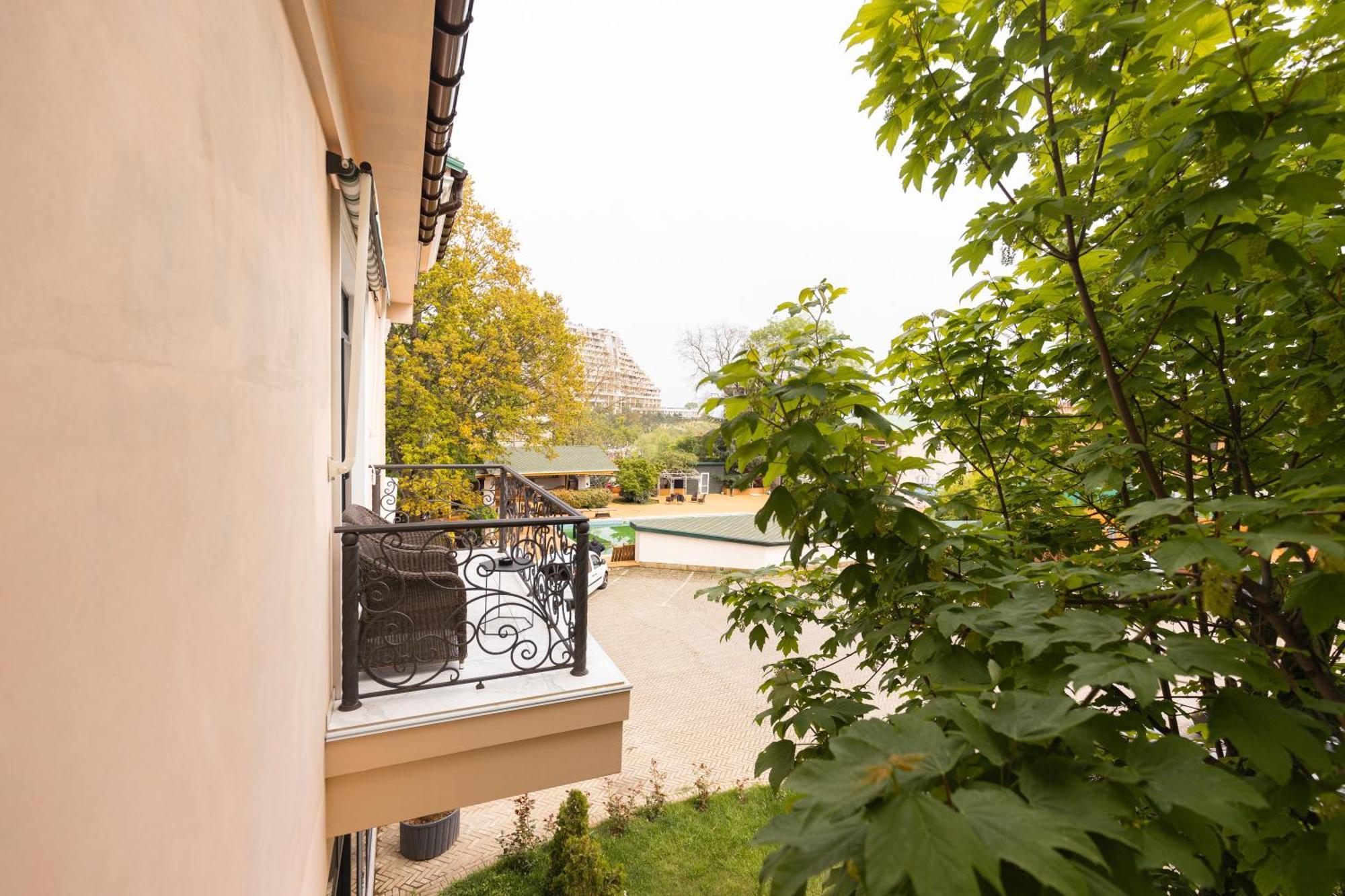 Arcadia Plaza Hotel Odessa Buitenkant foto
