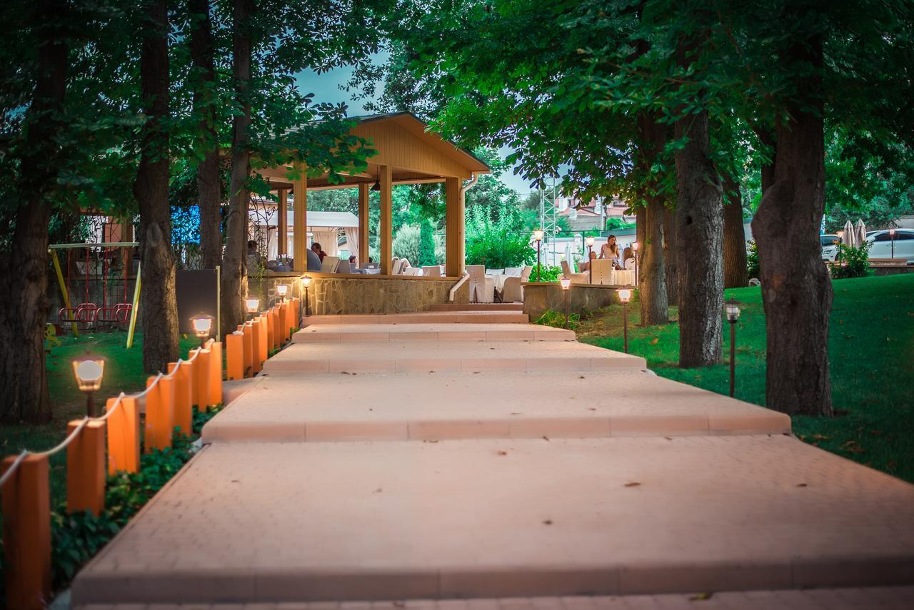 Arcadia Plaza Hotel Odessa Buitenkant foto